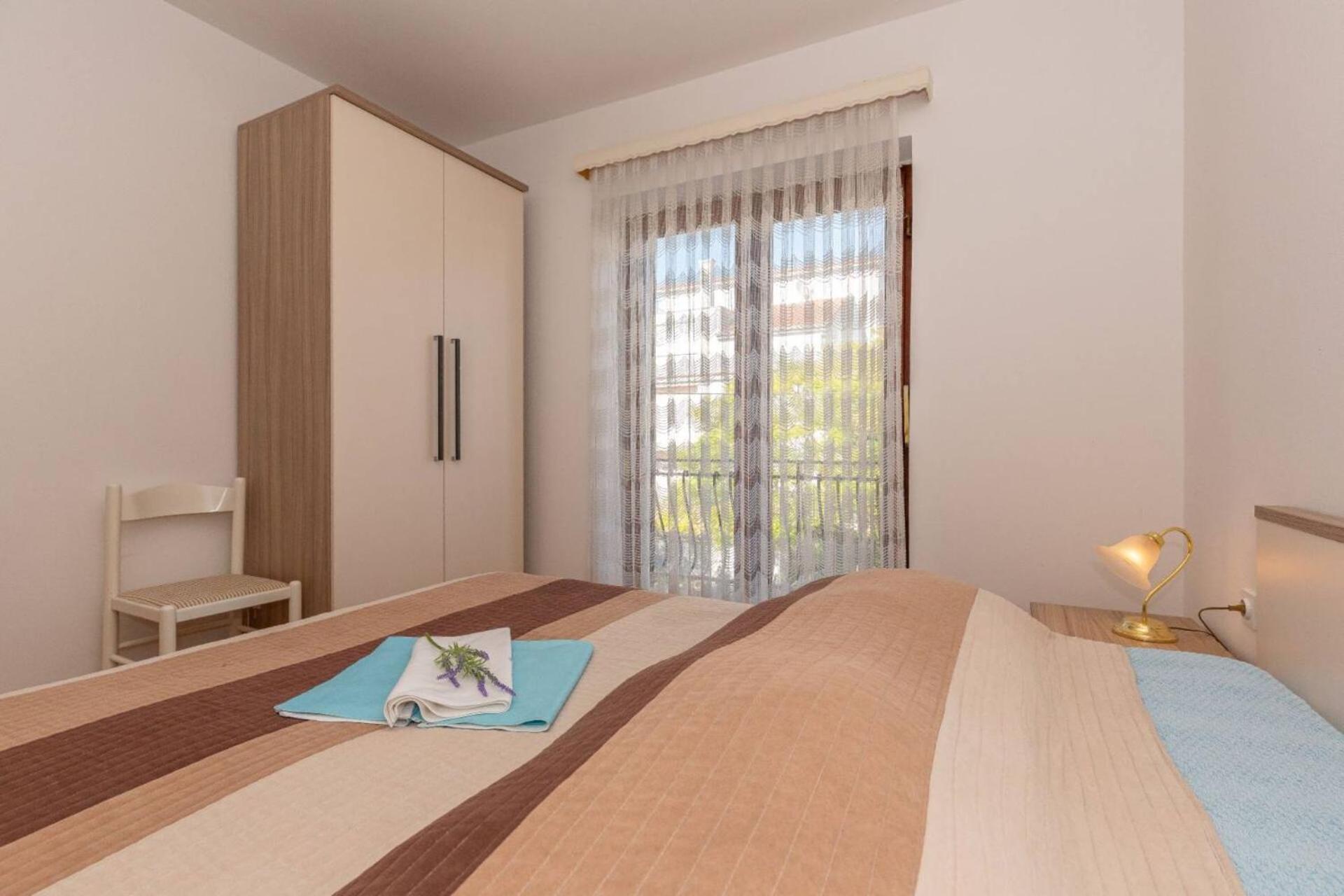 Three Bedroom Apartment in Biograd Biograd Na Moru Buitenkant foto