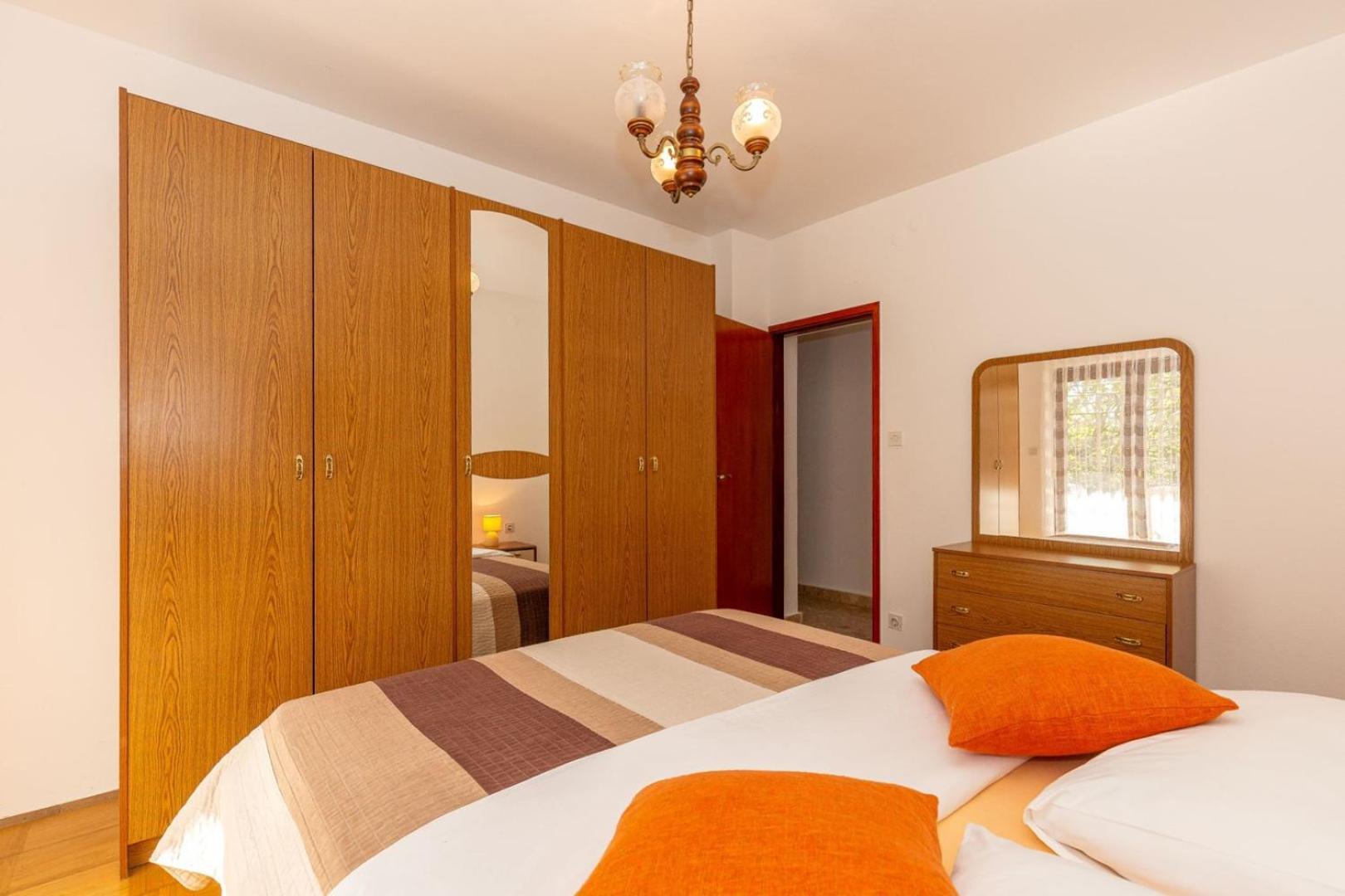 Three Bedroom Apartment in Biograd Biograd Na Moru Buitenkant foto