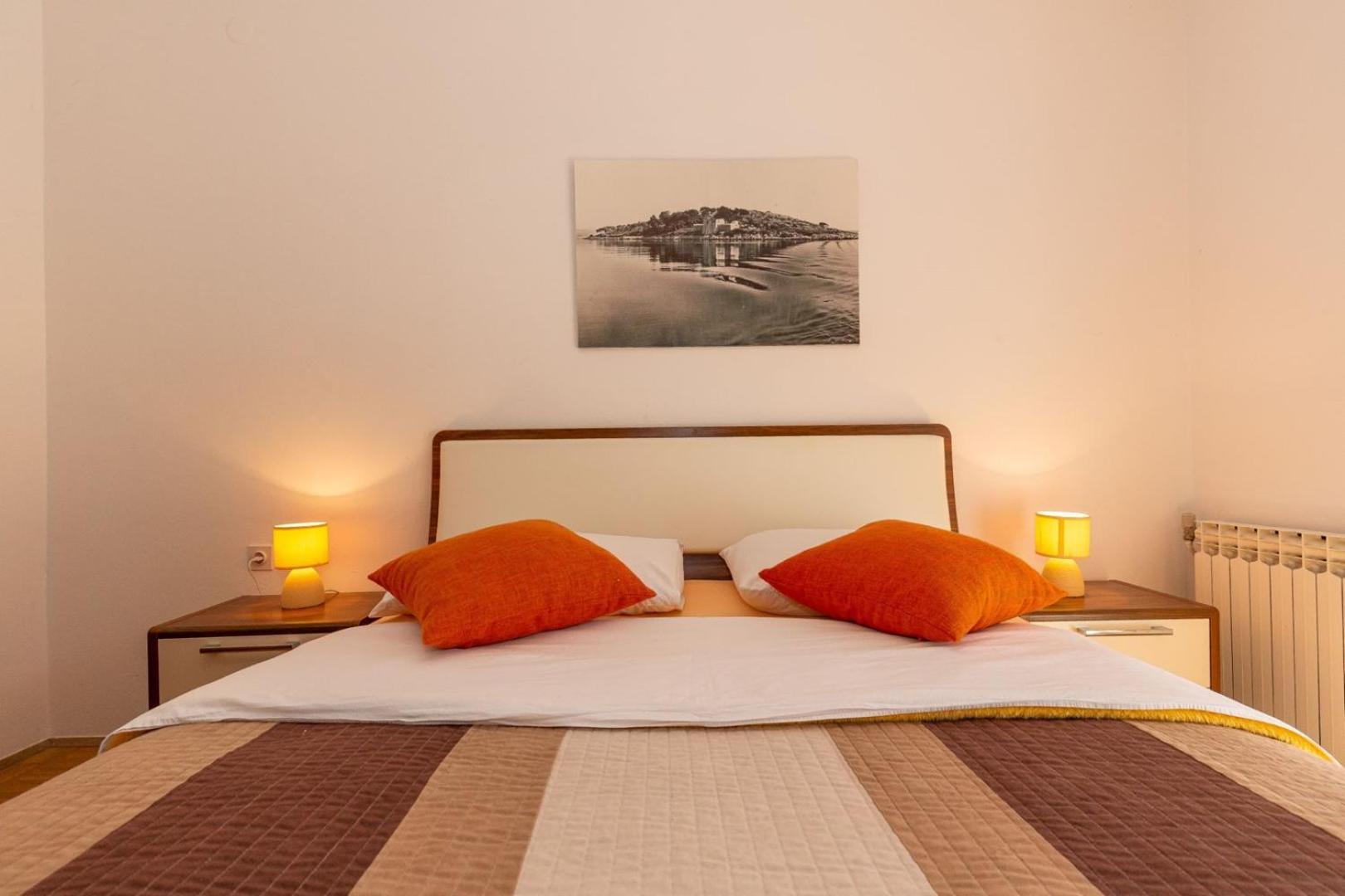 Three Bedroom Apartment in Biograd Biograd Na Moru Buitenkant foto
