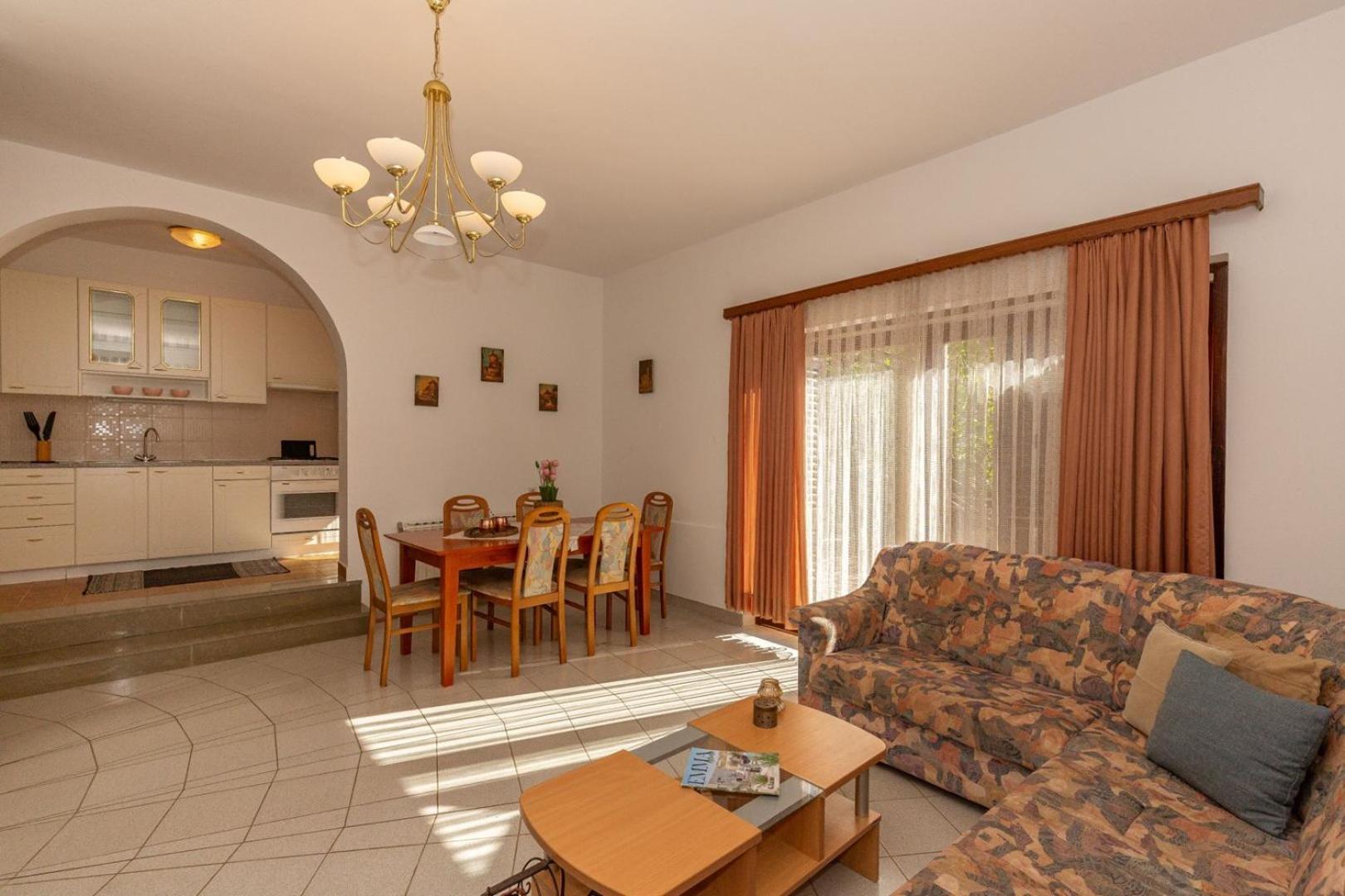 Three Bedroom Apartment in Biograd Biograd Na Moru Buitenkant foto